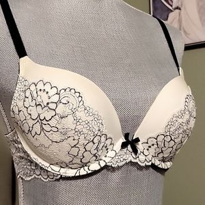 Victoria's Secret Dream Angels push up bra